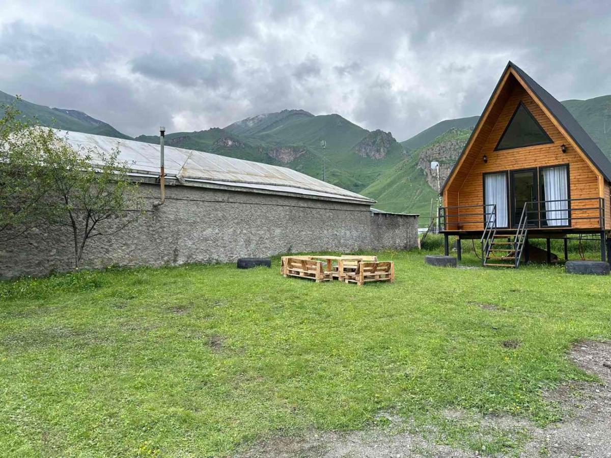 Thomas' Hut Apartment Stepantsminda Exterior photo