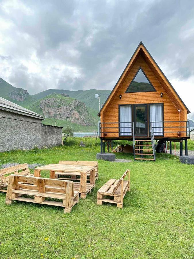 Thomas' Hut Apartment Stepantsminda Exterior photo