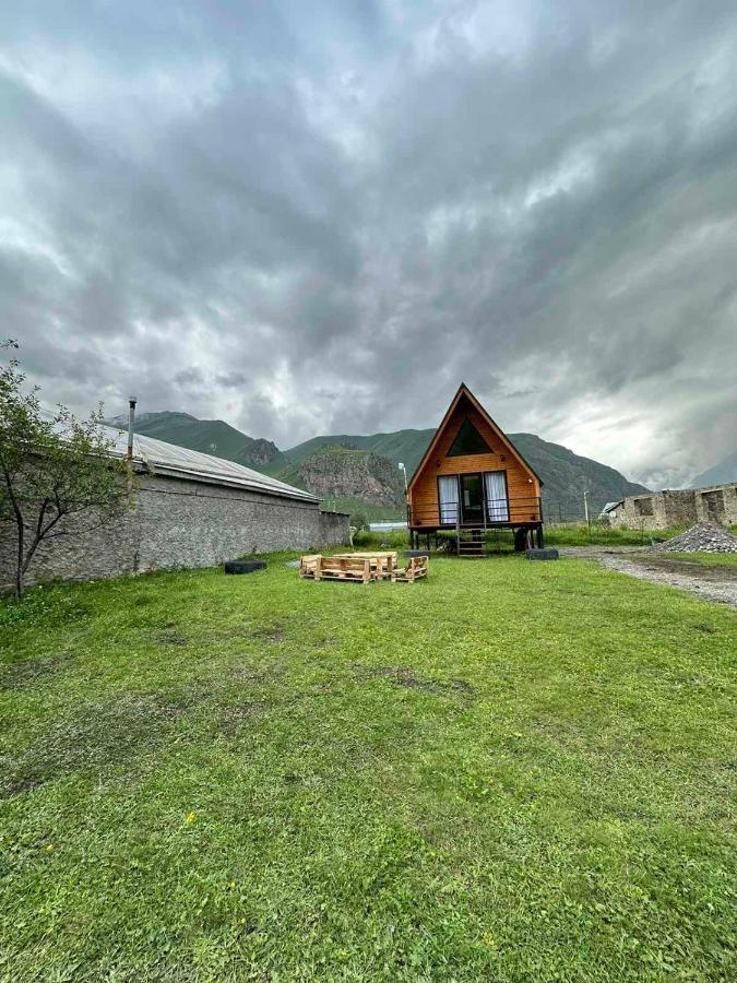Thomas' Hut Apartment Stepantsminda Exterior photo