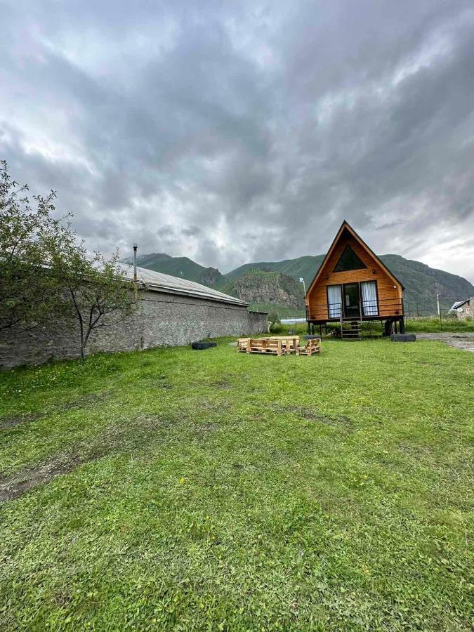 Thomas' Hut Apartment Stepantsminda Exterior photo