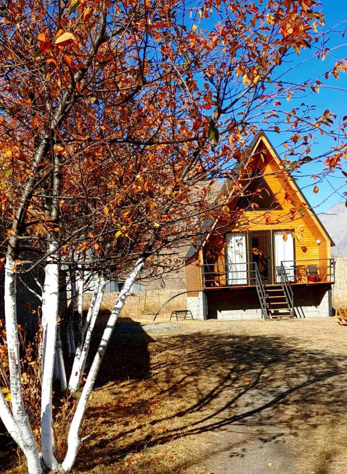 Thomas' Hut Apartment Stepantsminda Exterior photo